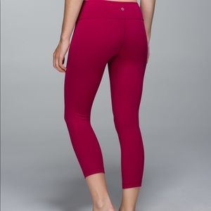 Lululemon Luon Wunderunder Crops Bumble Berry 4